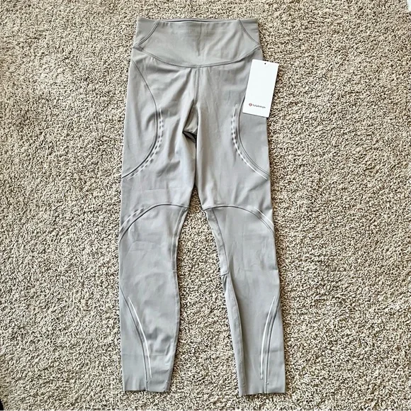 Lululemon Base Pace High Rise Reflective Tight - Picture 5 of 9